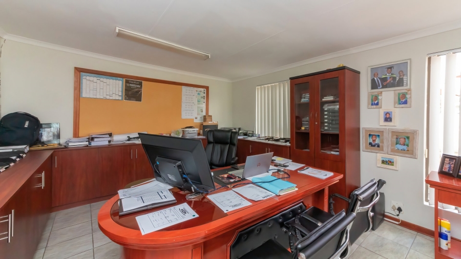 3 Bedroom Property for Sale in Kroonstad Rural Free State